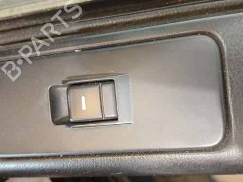 Used Right front window switch LAND ROVER DISCOVERY III (L319) 2.7 TD 4x4 (190 hp) 29892067