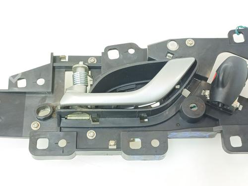 Used Front left interior door handle HONDA CIVIC VIII Hatchback (FN, FK) 2.2 CTDi (FK3) (140 hp) 27984641