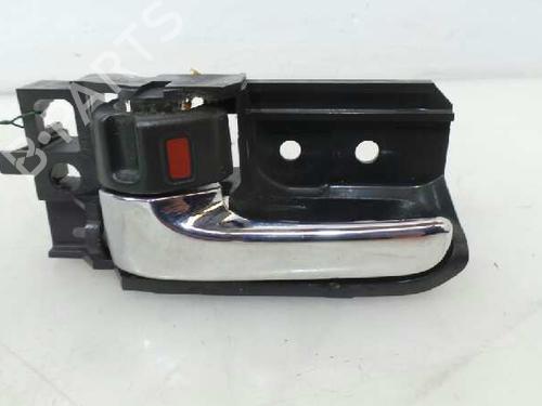 Used Front left interior door handle TOYOTA AVENSIS (_T25_) 2.2 D-4D (ADT251_, ADT251R) (150 hp) 3522832