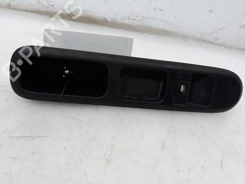 Used Right front window switch PEUGEOT 5008 (0U_, 0E_) 1.6 HDi (112 hp) 13559628