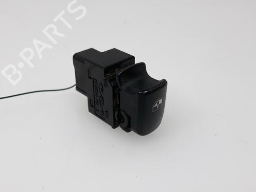 Used Right rear window switch HYUNDAI SANTA FÉ II (CM) 2.2 CRDi GLS (150 hp) 17482453