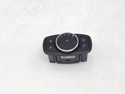 Used Headlight switch FORD FOCUS IV (HN) 1.5 EcoBlue (120 hp) 33170014