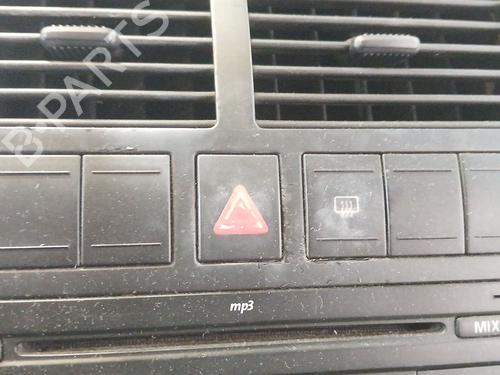 Used Warning switch VW POLO (9N_, 9A_) 1.4 16V (80 hp) 26958785