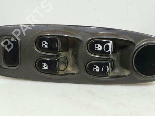 Used Left front window switch HYUNDAI ACCENT II (LC) 1.3 (86 hp) 1366555