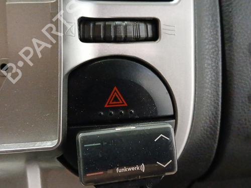 Used Warning switch NISSAN X-TRAIL I (T30) 2.2 dCi 4x4 (136 hp) 28294992
