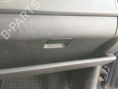 Used Glove box VW POLO (9N_, 9A_) 1.4 16V (80 hp) 26956946