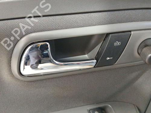 Used Front left interior door handle Front left interior door handle 37795564 37795564