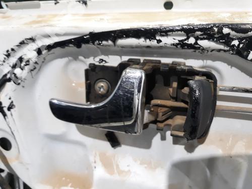 Used Front right interior door handle Front right interior door handle NISSAN TERRANO II (R20) 2.7 TDi 4WD (125 hp) 10346814 10346814
