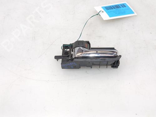 Used Front left interior door handle Front left interior door handle 37069773 37069773