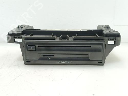Used Radio SEAT LEON (5F1) 1.5 TGi (131 hp) 31980074