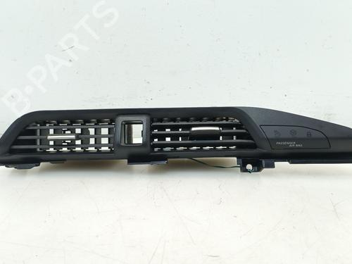 Used Air vent NISSAN MICRA V (K14) 1.0 IG-T (92 hp) 30396452