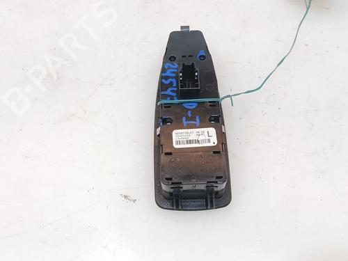 Left front window switch BMW 3 (F30, F80) 320 d | BP38331358I27 - Image 3