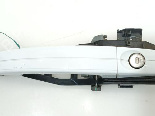 Used Front left exterior door handle FORD KUGA I 2.0 TDCi (140 hp) 25131775
