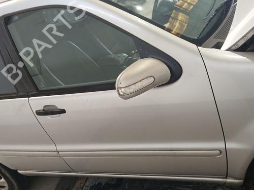 Used Right front door Right front door 38772611 38772611