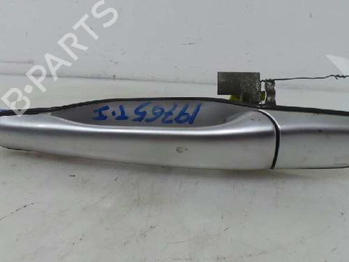 Used Rear left exterior door handle MITSUBISHI GRANDIS (NA_W) 2.0 DI-D (NA8W) (136 hp) 4667862