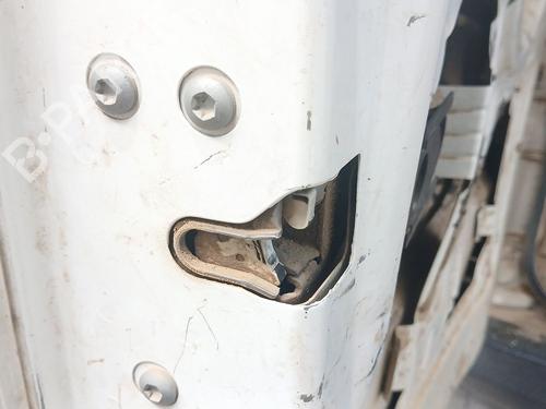 Used Rear left lock Rear left lock 37464379 37464379