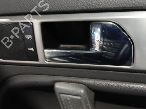 Maneta interior trasera derecha Maneta interior trasera derecha VW TOUAREG (7LA, 7L6, 7L7) 3.0 V6 TDI (225 hp) 36799011 36799011