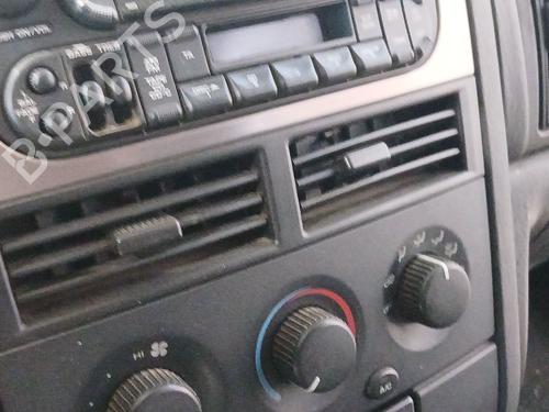 Used Air vent JEEP GRAND CHEROKEE II (WJ, WG) 2.7 CRD 4x4 (163 hp) 28188813