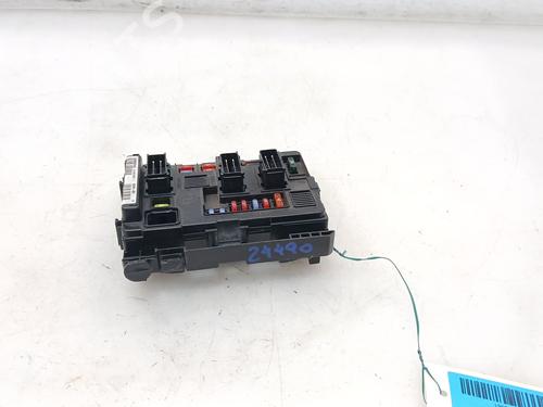 Used Fuse box Fuse box 37607491 37607491