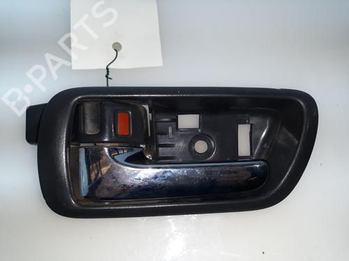 Used Front left interior door handle TOYOTA COROLLA Verso (ZER_, ZZE12_, R1_) 2.2 D-4D (AUR10_, AUR10R) (136 hp) 8255700