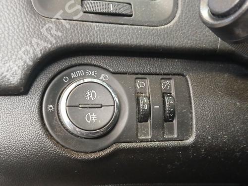 Used Headlight switch Headlight switch 39246689 39246689