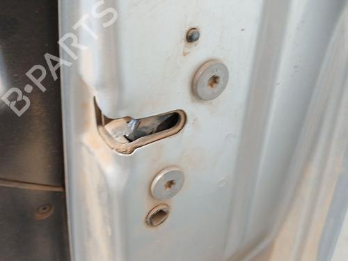 Używane Zamek drzwi przednich prawych PEUGEOT 407 (6D_) 2.0 HDi 135 (6DRHRH, 6DRHRE, 6DRHRG, 6DRHRJ) (136 hp) 30873258