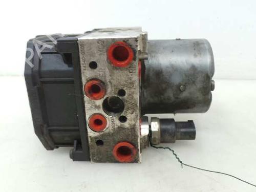 Used ABS pump TOYOTA AVENSIS (_T25_) 2.2 D-4D (ADT251_, ADT251R) (150 hp) 3522795