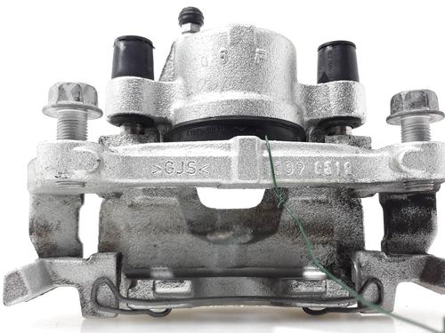 Used Left front brake caliper TOYOTA YARIS (_P21_, _PA1_, _PH1_) 1.5 Hybrid (MXPH10, MXPH11) (116 hp) 18966650
