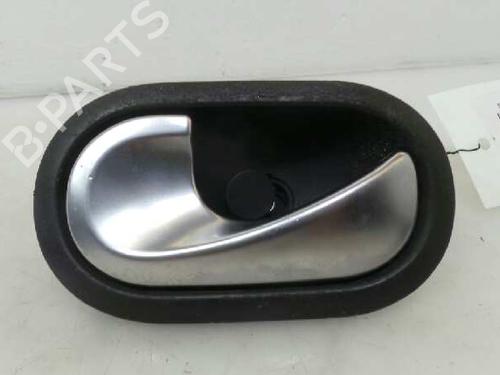 Used Front left interior door handle RENAULT SCÉNIC II (JM0/1_) 1.5 dCi (JM02, JM13) (101 hp) 3517925