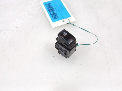 Mando elevalunas trasera derecho Mando elevalunas trasera derecho KIA SORENTO I (JC) 2.5 CRDi 4WD (140 hp) 33958768 33958768