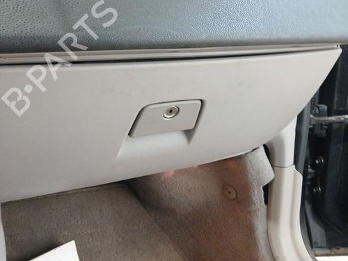 Used Glove box Glove box 37067766 37067766