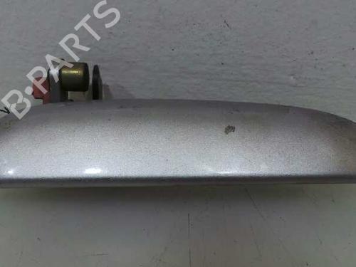 Høyre foran utvendig håndtak TOYOTA YARIS VERSO (_P2_) 1.3 (NCP20_, NCP22_, NCP20R, NCP22R) (86 hp) 4444240