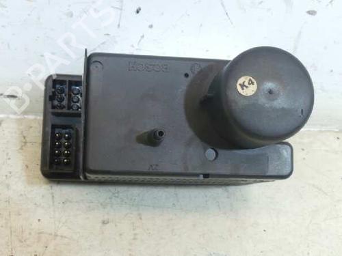 Used Comfort control module MERCEDES-BENZ C-CLASS (W202) C 220 D (202.021) (75 hp) 1913891
