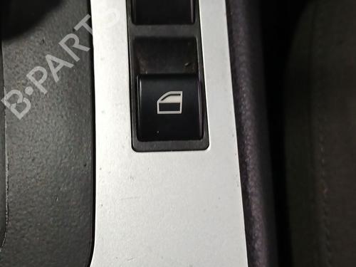 Interrupteur de vitre avant droite Interrupteur de vitre avant droite BMW 3 (E46) 320 i (170 hp) 36554569 36554569