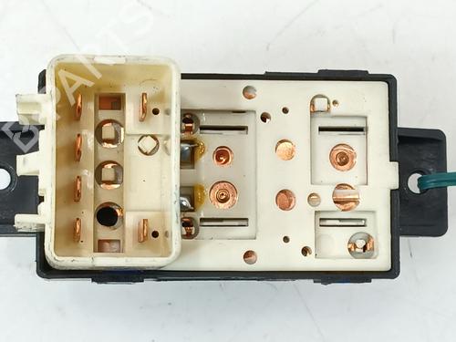 Right front window switch CHEVROLET CAPTIVA (C100, C140) 2.0 D 4WD | BP29808023I26 