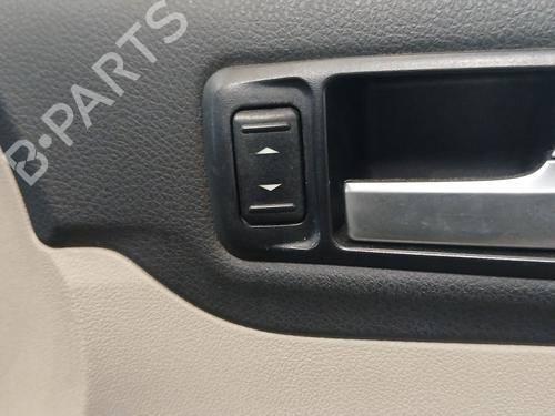 Used Right front window switch Right front window switch FORD FOCUS II (DA_, HCP, DP) 1.6 TDCi (109 hp) 39722383 39722383