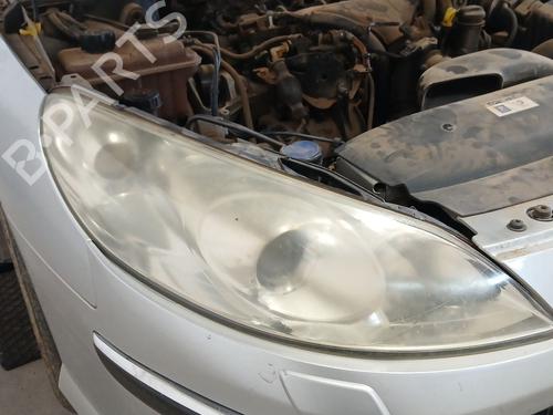 Used Right headlight PEUGEOT 407 (6D_) 2.0 HDi 135 (6DRHRH, 6DRHRE, 6DRHRG, 6DRHRJ) (136 hp) 30873264