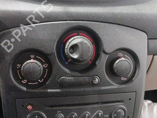 Commande Chauffage RENAULT CLIO III (BR0/1, CR0/1) 1.2 16V (BR02, BR0J, BR11, CR02, CR0J, CR11) (75 hp) 31980052