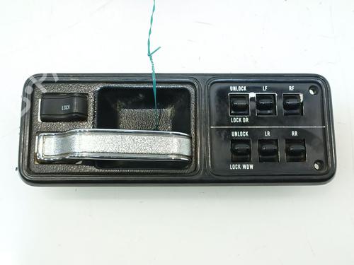 Venstre fortil elrude kontakt JEEP CHEROKEE (XJ) 2.1 TD (87 hp) 32228460