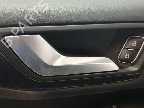 Venstre foran invendig håndtak Venstre foran invendig håndtak FORD FOCUS IV (HN) 1.5 EcoBlue (120 hp) 36886843 36886843