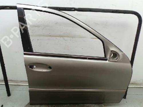 Used Right front door MERCEDES-BENZ C-CLASS (W203) C 220 CDI (203.006, 203.008) (143 hp) 4594763
