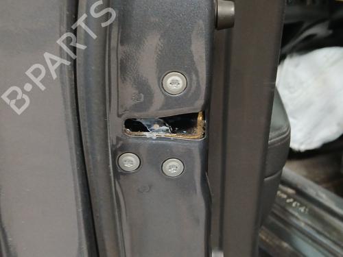 Used Front left lock TOYOTA AVENSIS Saloon (_T25_) 2.2 D-4D (ADT251_, ADT251R) (150 hp) 28074563