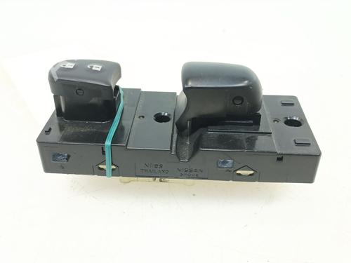 Used Right front window switch NISSAN MICRA V (K14) 1.0 (71 hp) 24698818
