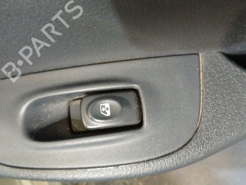 Used Right front window switch RENAULT MEGANE I (BA0/1_) 1.9 dCi (BA05, BA1F) (102 hp) 29827163