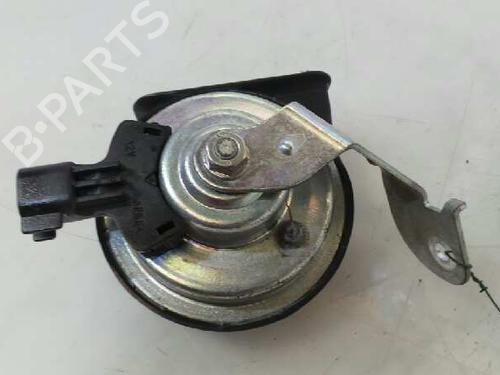 Used Horn VOLVO V40 Hatchback (525) D3 (150 hp) 14143719
