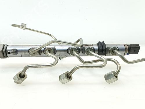 Used Injection rail BMW 1 (F20) 116 d (116 hp) 27697692