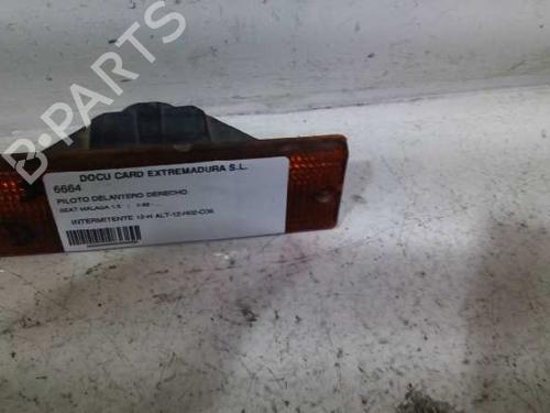Used Right front indicator SEAT MALAGA (23A) 1.5 (85 hp) 2956380