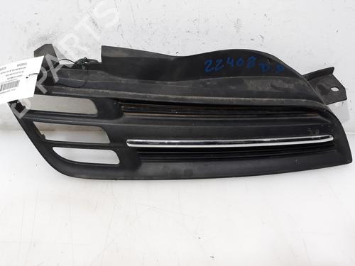Used Grille NISSAN MICRA III (K12) 1.4 16V (88 hp) 15559940
