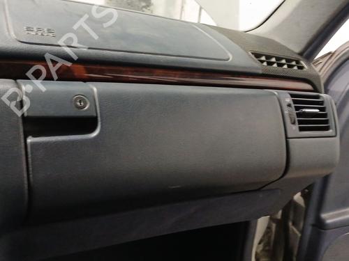 Hanskerom Hanskerom MERCEDES-BENZ E-CLASS (W210) E 270 CDI (210.016) (170 hp) 34186529 34186529