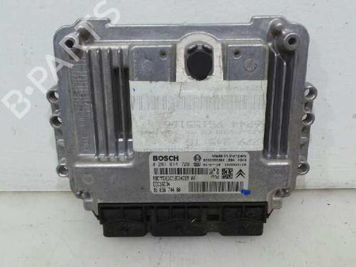 Computer motormanagement PEUGEOT 3008 I MPV (0U_) 1.6 HDi (109 hp) 4928544